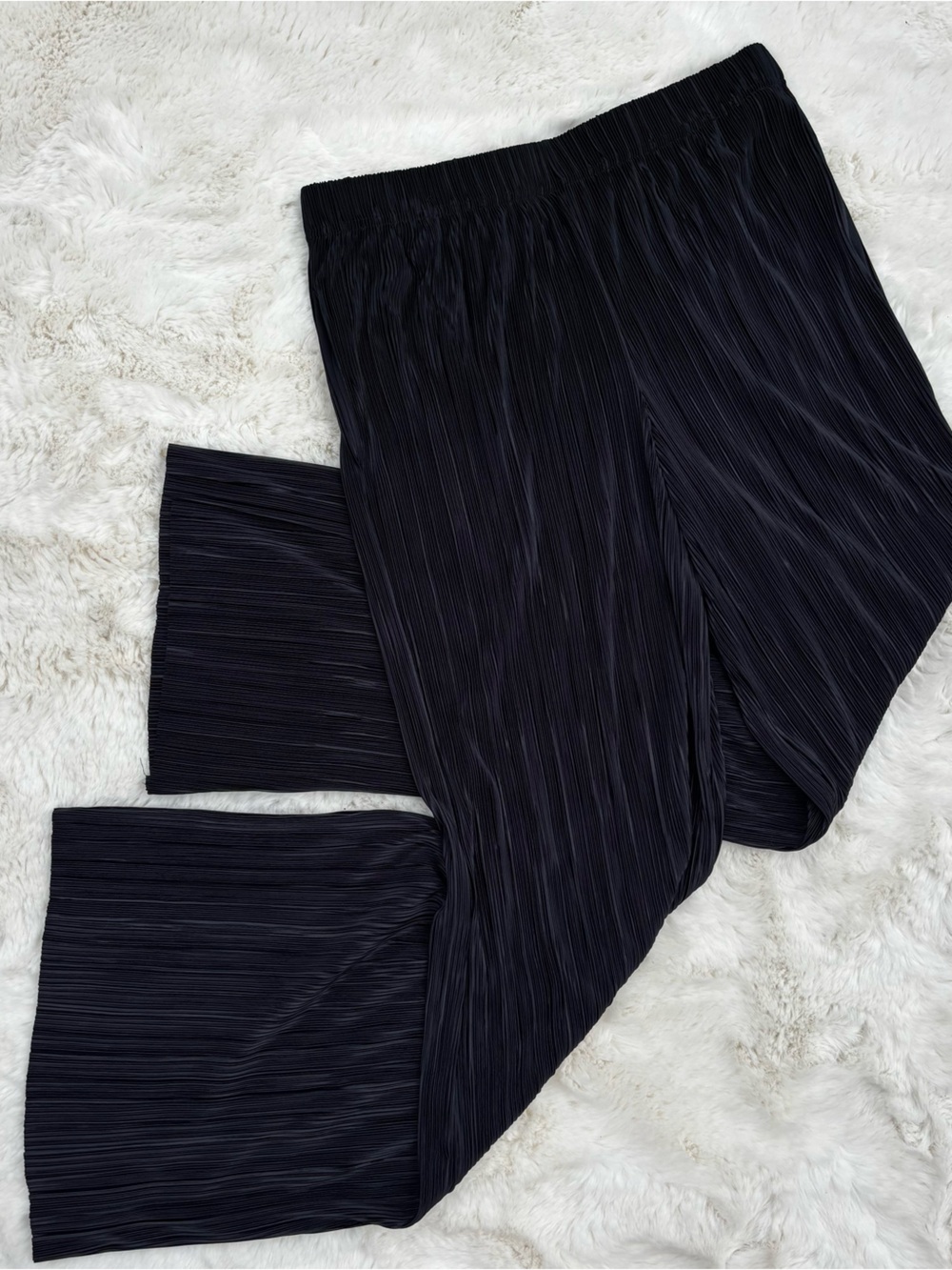 Steve Madden Plisse Black Pleated Wide-Leg Pants